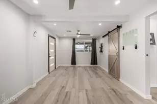 2402 N 37th St, Phoenix, AZ 85008 - Photo 25