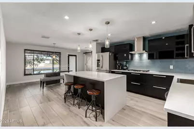 2402 N 37th Street, Phoenix, AZ 85008 - Photo 3