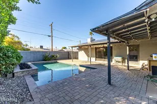 2402 N 37th St, Phoenix, AZ 85008 - Photo 37