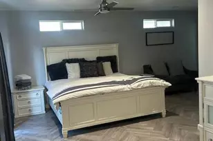 2402 N 37th St, Phoenix, AZ 85008 - Photo 9