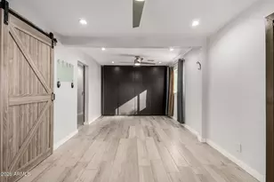 2402 N 37th St, Phoenix, AZ 85008 - Photo 25