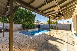 2402 N 37th St, Phoenix, AZ 85008 - Photo 33