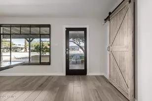 2402 N 37th St, Phoenix, AZ 85008 - Photo 13