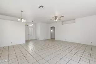 10224 W Oregon Ave, Glendale, AZ 85307 - Photo 11