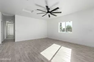 10611 N 81st Ave, Peoria, AZ 85345 - Photo 21