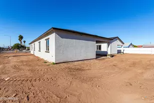 10611 N 81st Ave, Peoria, AZ 85345 - Photo 3