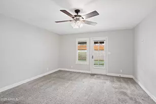 2226 S Kachina Dr, Tempe, AZ 85282 - Photo 17