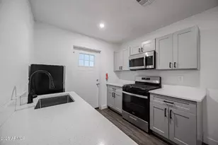 2802 N 36th St, Phoenix, AZ 85008 - Photo 7