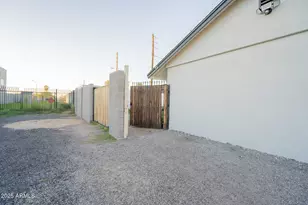 2802 N 36th St, Phoenix, AZ 85008 - Photo 23