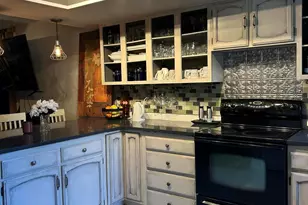 522 E Topeka Dr, Phoenix, AZ 85024 - Photo 9