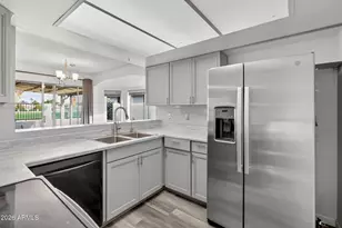 12217 S Paiute St, Phoenix, AZ 85044 - Photo 9