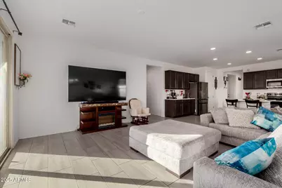 24133 W Gibson Lane, Buckeye, AZ 85326 - Photo 5