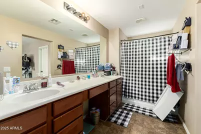 2329 E Fraktur Road, Phoenix, AZ 85040 - Photo 21