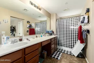 2329 E Fraktur Rd, Phoenix, AZ 85040 - Photo 21