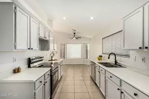 5931 W Venus Way, Chandler, AZ 85226 - Photo 9