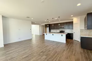 10203 W Crittenden Ln, Avondale, AZ 85392 - Photo 3