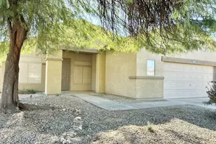 889 E Leo Pl, Chandler, AZ 85249 - Photo 3