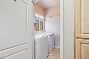 1411 E Orangewood Ave, Phoenix, AZ 85020 - Photo 21