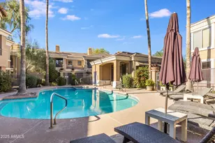 1411 E Orangewood Ave, Phoenix, AZ 85020 - Photo 1