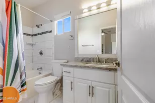 1411 E Orangewood Ave, Phoenix, AZ 85020 - Photo 17