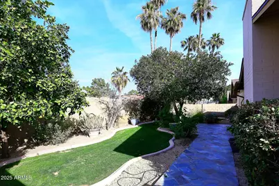 8528 E Via De Viva Street, Scottsdale, AZ 85258 - Photo 29
