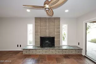 8528 E Via De Viva St, Scottsdale, AZ 85258 - Photo 17