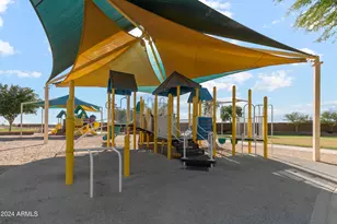 38135 W Capri Ave, Maricopa, AZ 85138 - Photo 29