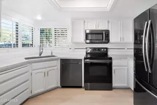 6240 E Kelton Ln, Scottsdale, AZ 85254 - Photo 17