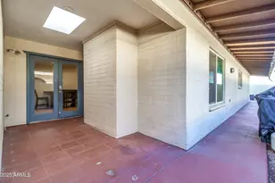 320 W Laguna Dr, Tempe, AZ 85282 - Photo 39