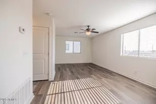 1135 E Chipman Rd, Phoenix, AZ 85040 - Photo 19