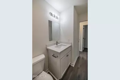 1135 E Chipman Road, Phoenix, AZ 85040 - Photo 13