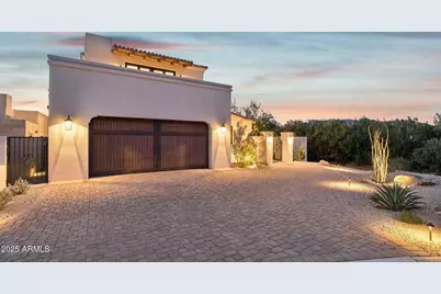 5830 N Echo Canyon Lane, Phoenix, AZ 85018 - Photo 3