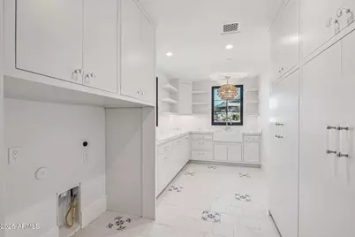 5830 N Echo Canyon Lane, Phoenix, AZ 85018 - Photo 33