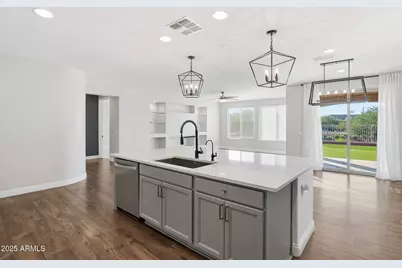 25632 N 161st Avenue, Surprise, AZ 85387 - Photo 7