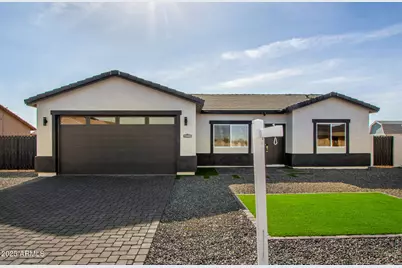 11405 W Madero Drive, Arizona City, AZ 85123 - Photo 1