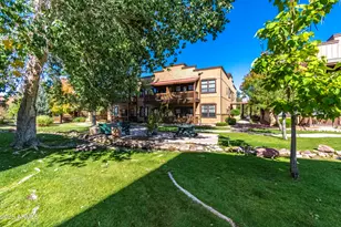 2353 Quarter Horse Trl, Overgaard, AZ 85933 - Photo 85