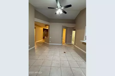 10910 W Laurelwood Lane, Avondale, AZ 85392 - Photo 7