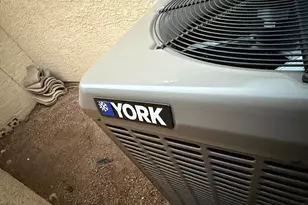 10910 W Laurelwood Ln, Avondale, AZ 85392 - Photo 23