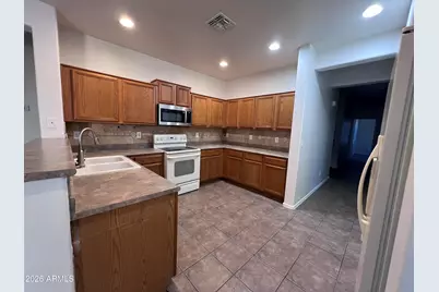 1961 E Shannon Street, Gilbert, AZ 85295 - Photo 9