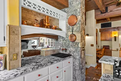 2750 W Forest Hills Drive, Flagstaff, AZ 86001 - Photo 37