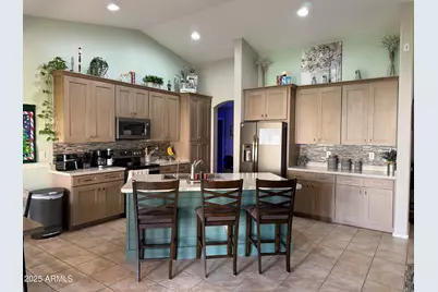 9254 W Lone Cactus Drive, Peoria, AZ 85382 - Photo 7