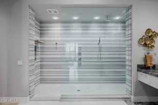 2 Biltmore Estate, Phoenix, AZ 85016 - Photo 33