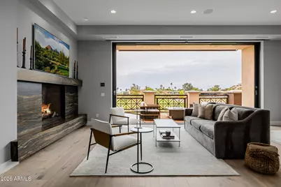 2 Biltmore Estate #207, Phoenix, AZ 85016 - Photo 11