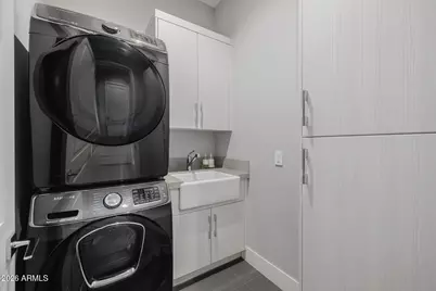 2 Biltmore Estate #207, Phoenix, AZ 85016 - Photo 47