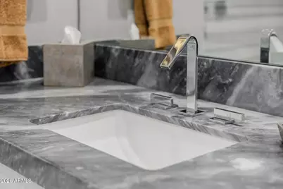 2 Biltmore Estate #207, Phoenix, AZ 85016 - Photo 41