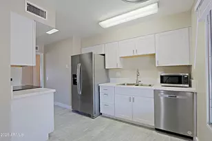 19831 N Signal Butte Cir, Sun City, AZ 85373 - Photo 3