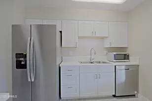 19831 N Signal Butte Cir, Sun City, AZ 85373 - Photo 21