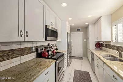 8902 N 114th Lane, Peoria, AZ 85345 - Photo 13