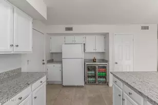 10428 N 53rd Dr, Glendale, AZ 85302 - Photo 11