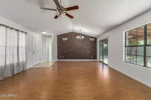 10428 N 53rd Dr, Glendale, AZ 85302 - Photo 7